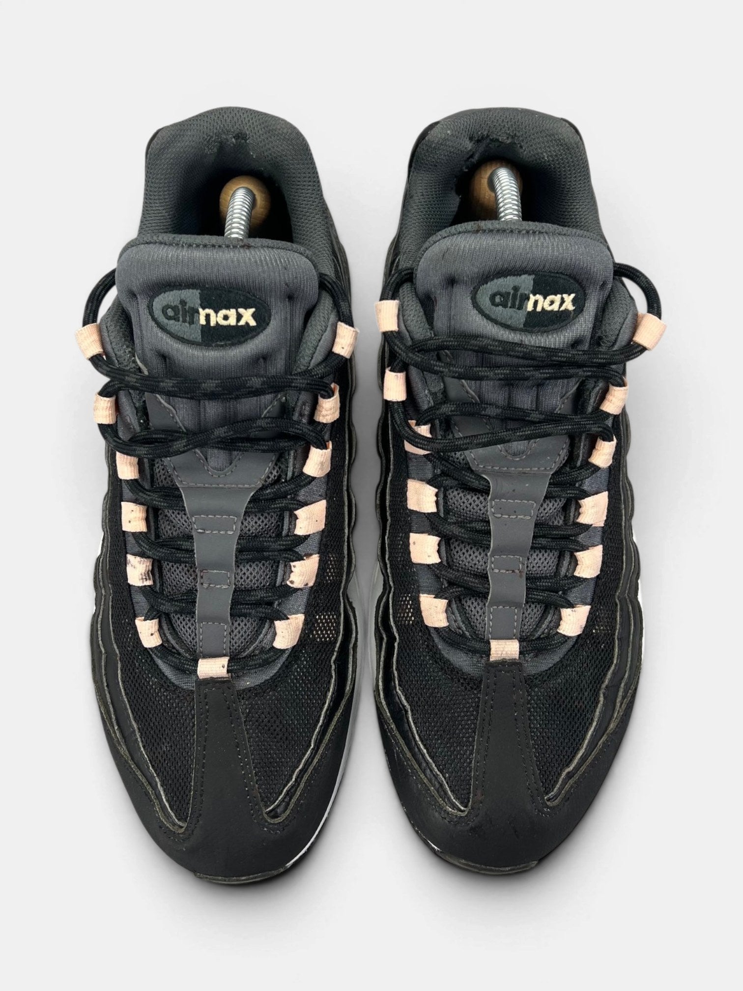 Nike Air Max 95 — buty sportowe męskie w bardzo dobrym stanie rozmiar 44, widok z góry