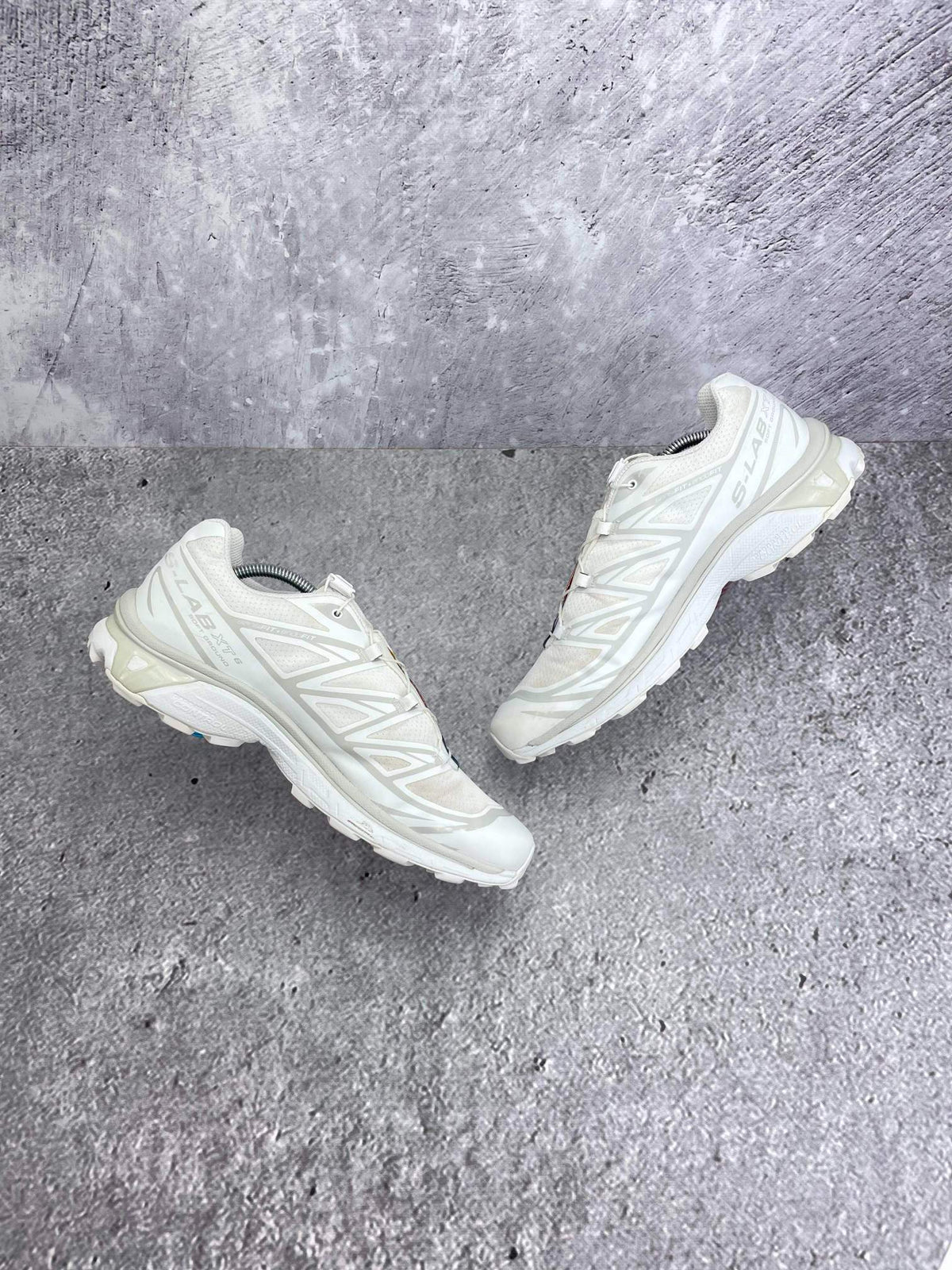 Salomon XT-6 White Lunar Rock — buty sportowe męskie w bardzo dobrym stanie rozmiar 44 1/3, widok z góry na wewnętrzną stronę butów