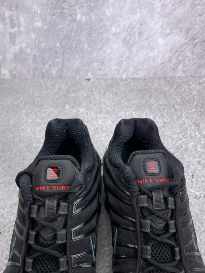 Nike Shox TL Black — buty sportowe damskie w bardzo dobrym stanie rozmiar 39, zapiętki butów