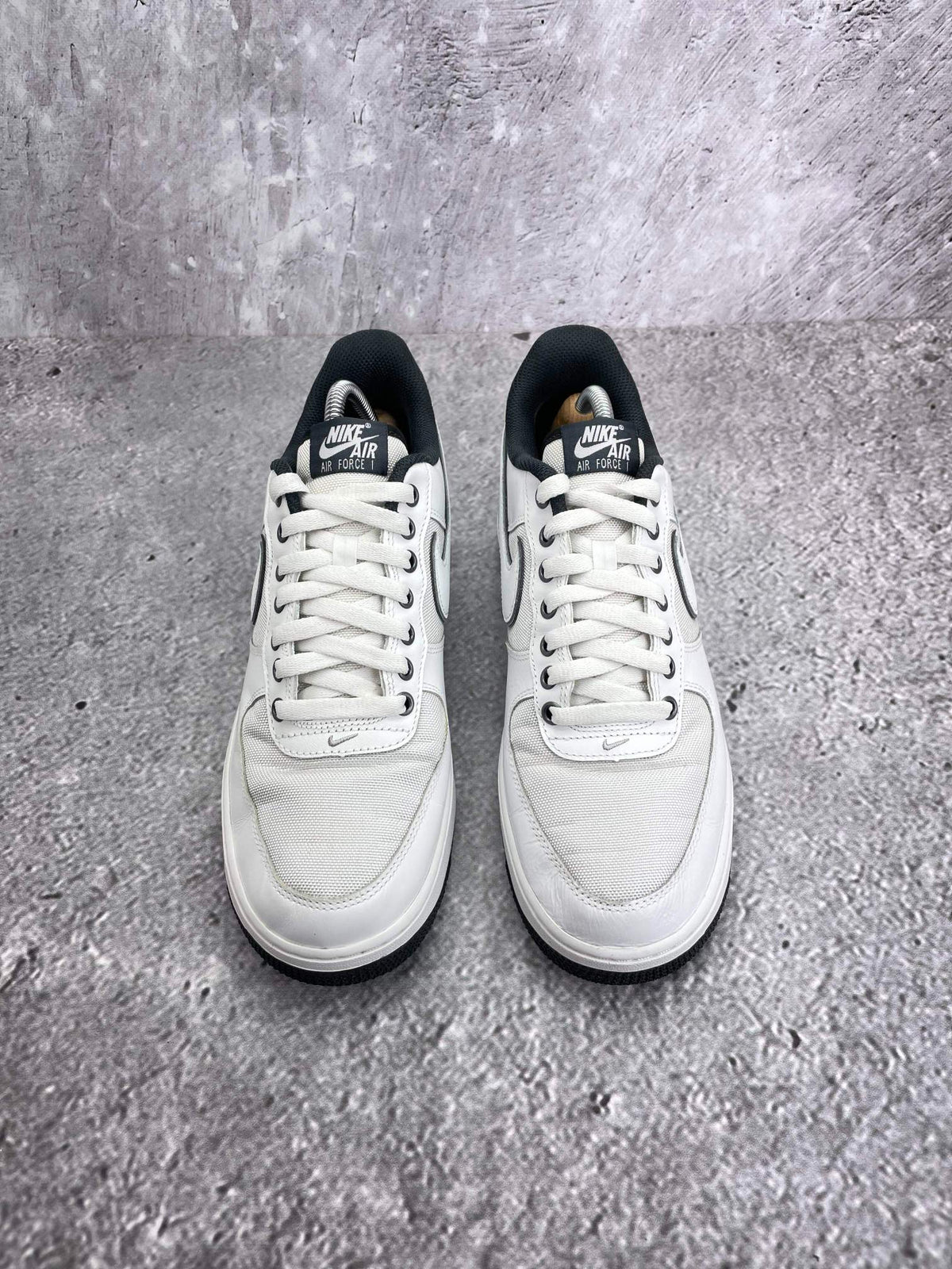 Nike Air Force 1 Low White Cordura — buty sportowe męskie w bardzo dobrym stanie rozmiar 42.5, widok z góry