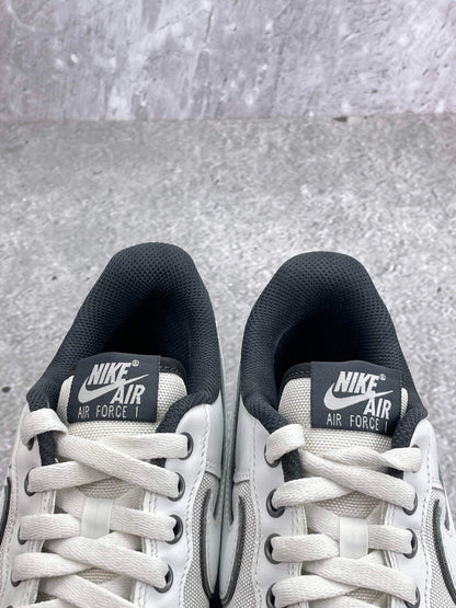 Nike Air Force 1 Low White Cordura — buty sportowe męskie w bardzo dobrym stanie rozmiar 42.5, zapiętki butów