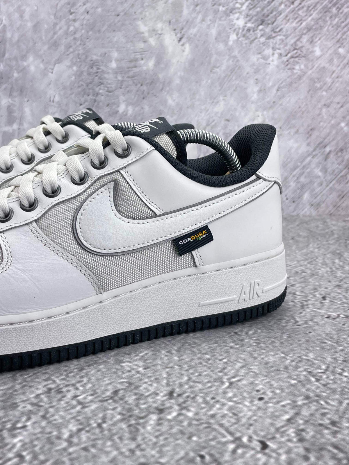 Nike Air Force 1 Low White Cordura — buty sportowe męskie w bardzo dobrym stanie rozmiar 42.5, opcjonalne zdjęcie 1