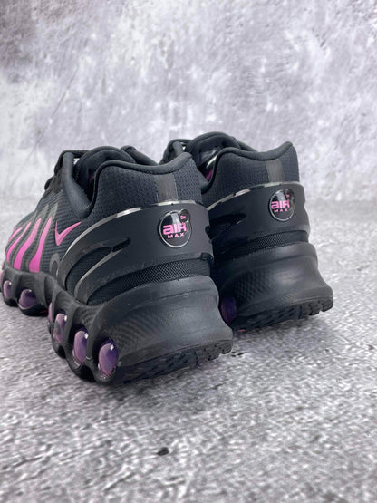 Nike Air Max Dn8 Black Pink Foam — buty sportowe męskie w bardzo dobrym stanie rozmiar 41, widok z tyłu