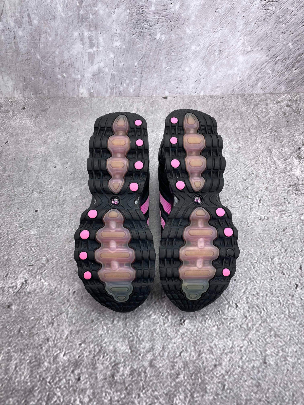Nike Air Max Dn8 Black Pink Foam — buty sportowe męskie w bardzo dobrym stanie rozmiar 41, podeszwa