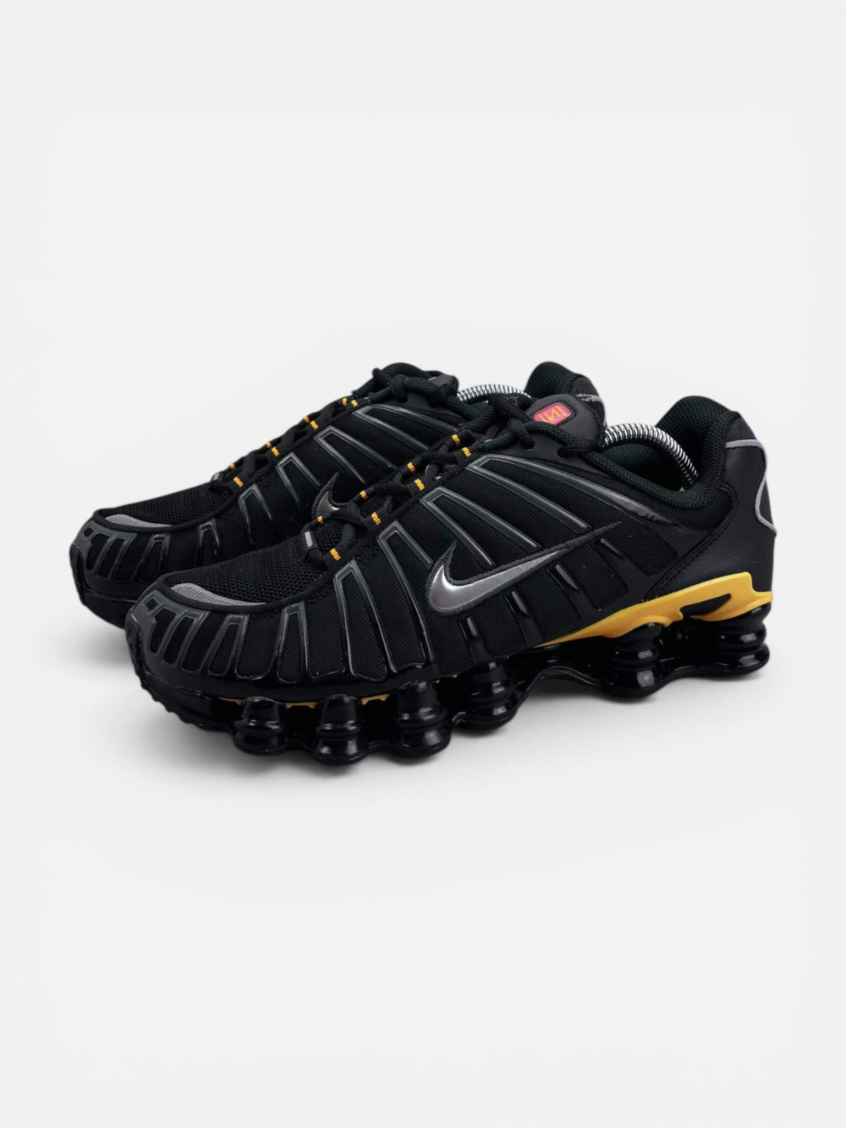 Nike Shox TL — buty sportowe męskie w bardzo dobrym stanie rozmiar 42, widok z boku