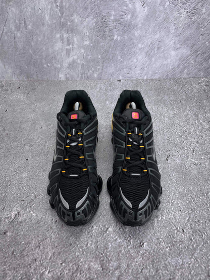 Nike Shox TL — buty sportowe męskie w bardzo dobrym stanie rozmiar 42, widok z góry