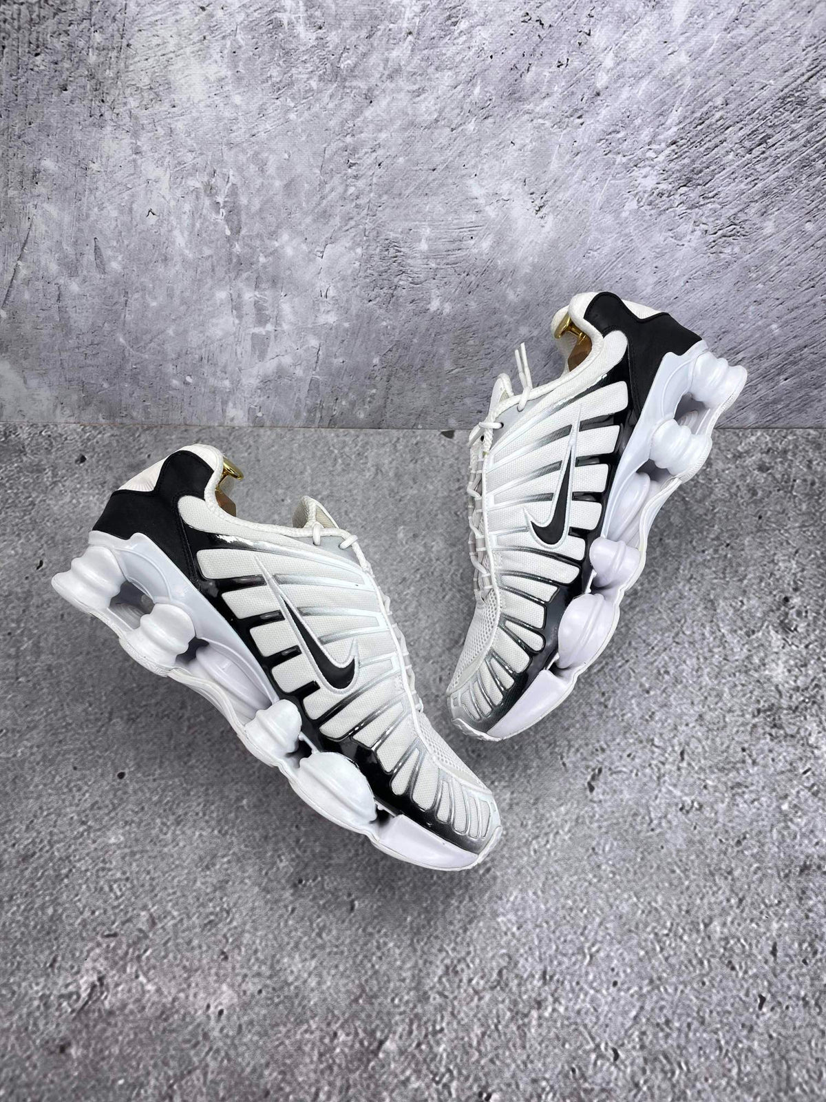 Nike Air VaporMax Plus — buty sportowe męskie w bardzo dobrym stanie rozmiar 45.5, widok z góry na wewnętrzną stronę butów
