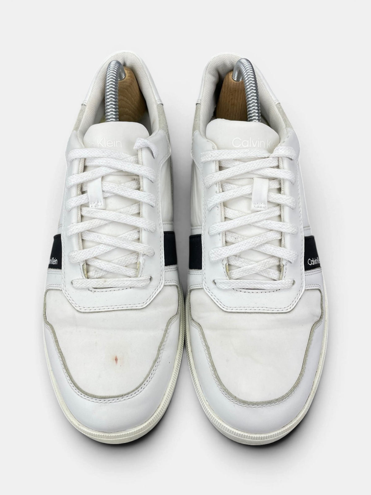 Calvin Klein Sneakers — buty sportowe męskie w bardzo dobrym stanie rozmiar 41, widok z góry