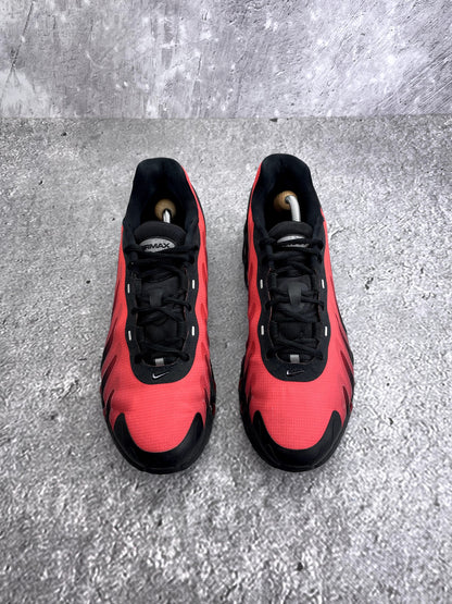 Nike Air Max Dn8 Black Bright Crimson — buty sportowe męskie w bardzo dobrym stanie rozmiar 44.5, widok z góry