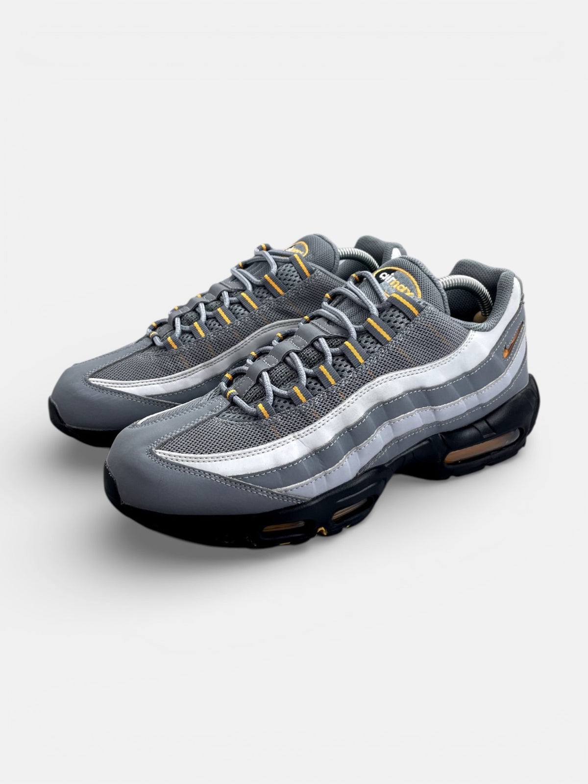Nike Air Max 95 Cool Grey Sundial — buty sportowe męskie w bardzo dobrym stanie rozmiar 44, widok z boku