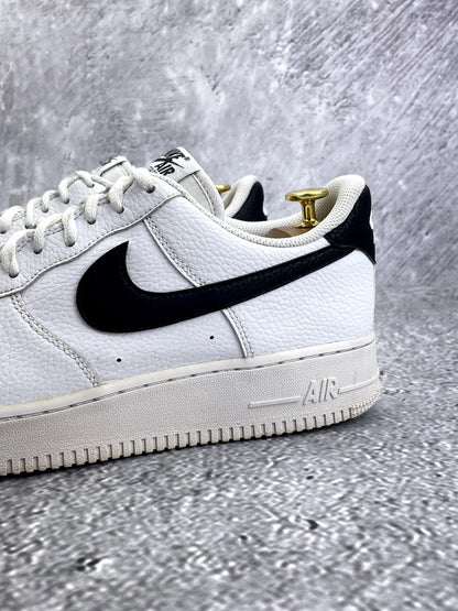 Nike Air Force 1 Low White/Black — buty sportowe męskie w bardzo dobrym stanie rozmiar 44.5, opcjonalne zdjęcie 1