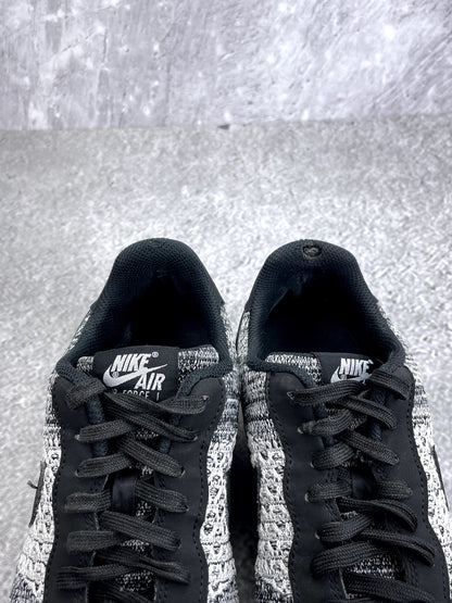 Nike Air Force 1 Flyknit 2.0 Oreo — buty sportowe męskie w bardzo dobrym stanie rozmiar 44, zapiętki butów