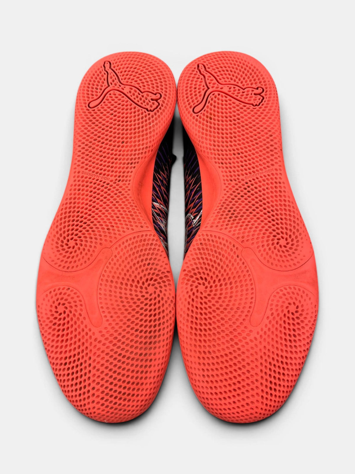 Puma Future 8 Play It Unlimited Pack — buty sportowe męskie w bardzo dobrym stanie rozmiar 43, widok z góry na wewnętrzną stronę butów