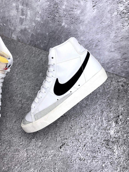 Nike Blazer Mid '77 White Black — buty sportowe damskie w bardzo dobrym stanie rozmiar 38.5, zewnętrzny panel lewego buta