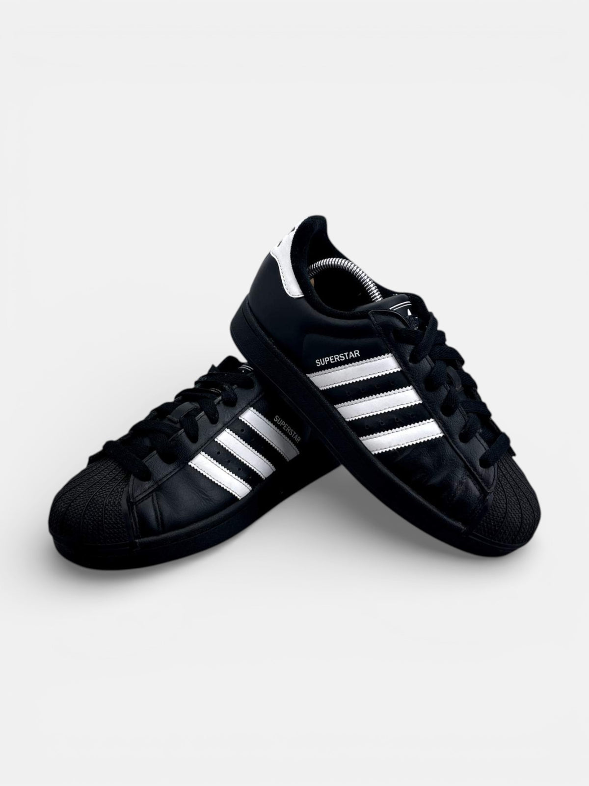 Adidas Superstar II — buty sportowe damskie w bardzo dobrym stanie rozmiar 38 2/3, boczny profil