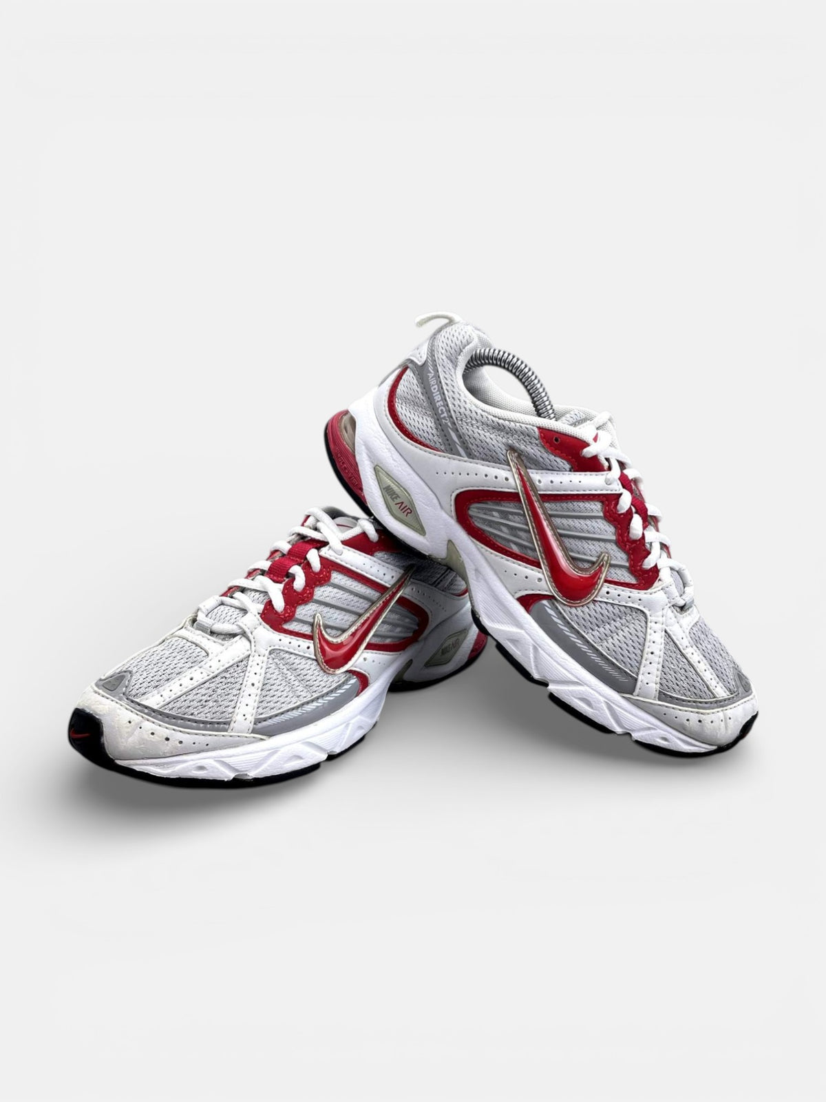 Nike V5 RNR — buty sportowe damskie w bardzo dobrym stanie rozmiar 38, boczny profil
