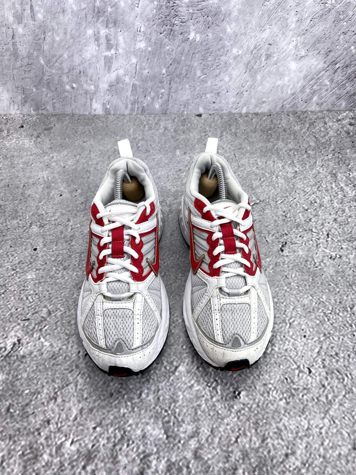 Nike V5 RNR — buty sportowe damskie w bardzo dobrym stanie rozmiar 38, widok z góry