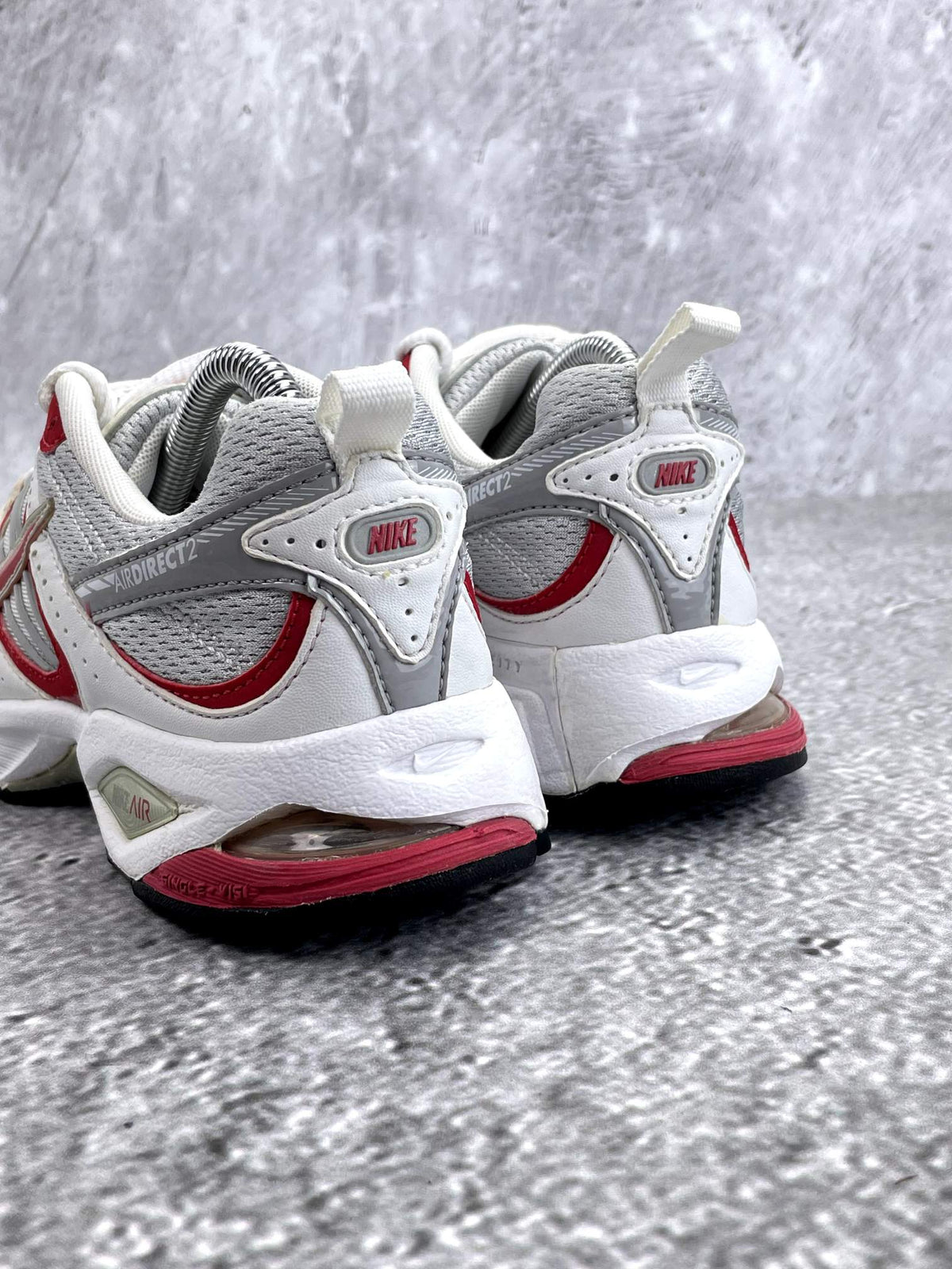 Nike V5 RNR — buty sportowe damskie w bardzo dobrym stanie rozmiar 38, widok z tyłu