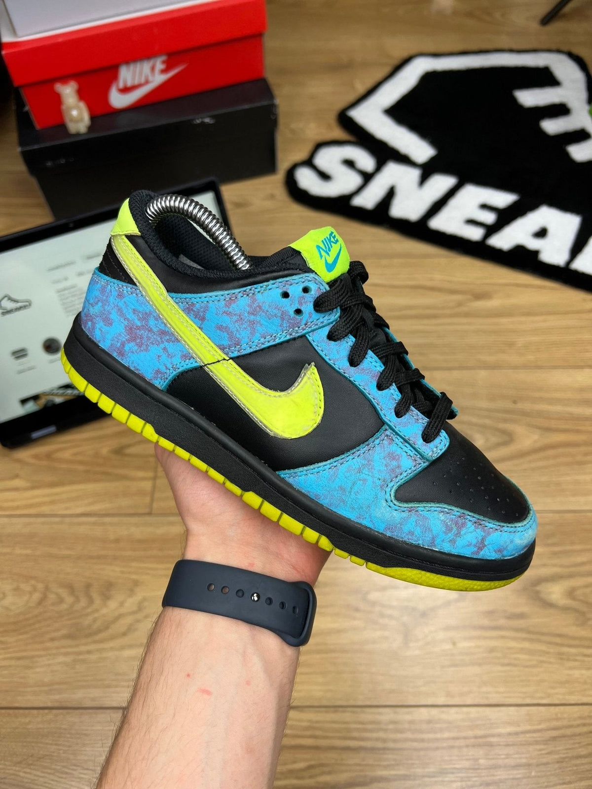 Nike Dunk Low SE Let's Dance — buty sportowe damskie w dobrym stanie rozmiar 37.5, boczny profil