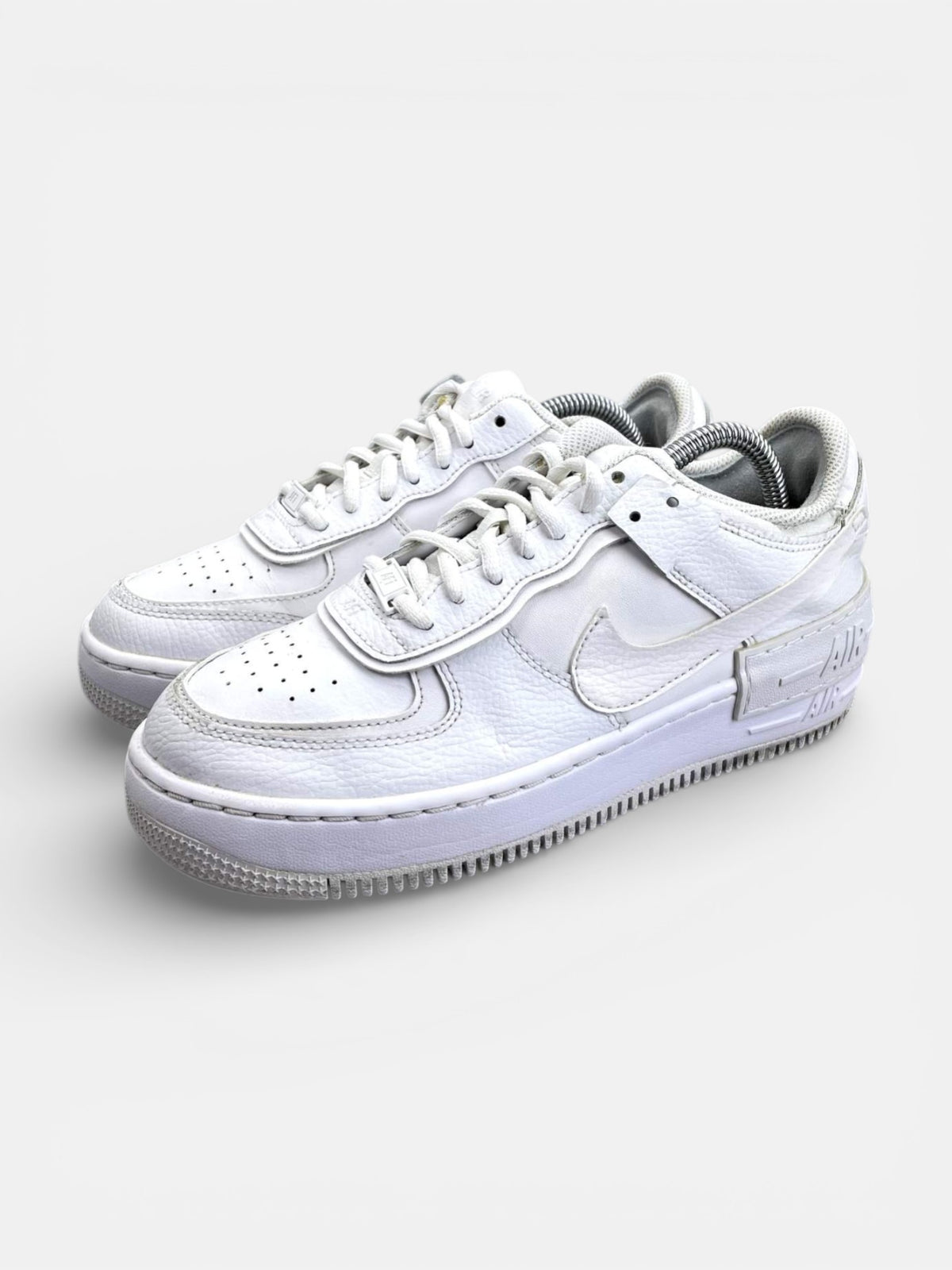Nike Air Force 1 Shadow Triple White — buty sportowe damskie w bardzo dobrym stanie rozmiar 38.5, widok z boku