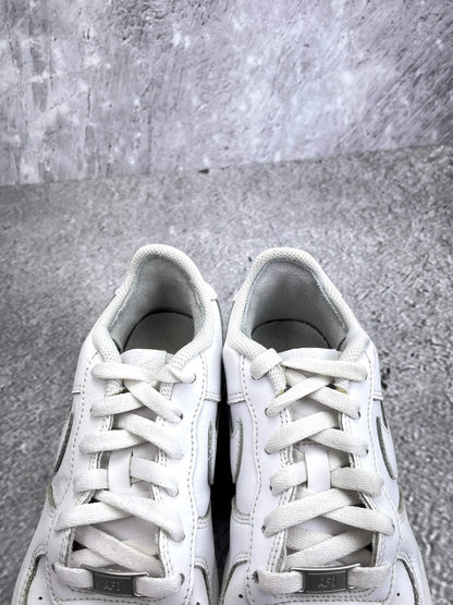 Nike Air Force 1 Low Triple White — buty sportowe damskie w bardzo dobrym stanie rozmiar 38, zapiętki butów