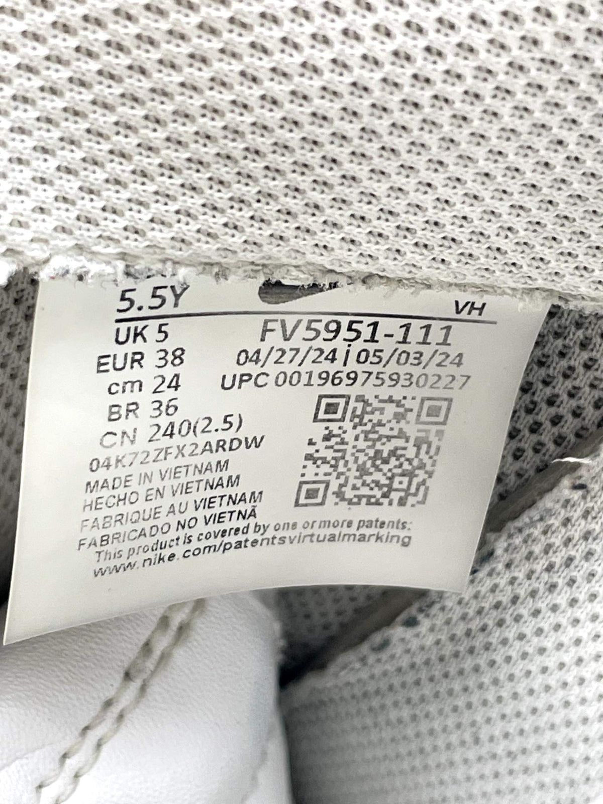 Nike Air Force 1 Low Triple White — buty sportowe damskie w bardzo dobrym stanie rozmiar 38, opcjonalne zdjęcie 2