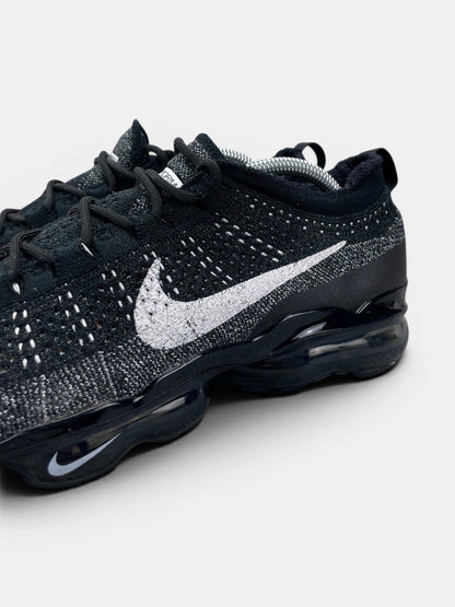 Nike Air VaporMax 2023 Flyknit Oreo — buty sportowe męskie w bardzo dobrym stanie rozmiar 44, opcjonalne zdjęcie 1