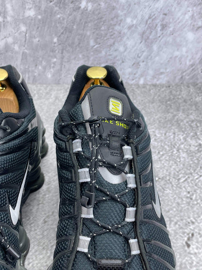 Nike Shox TL Black Iron Grey — buty sportowe męskie w bardzo dobrym stanie rozmiar 45.5, metka
