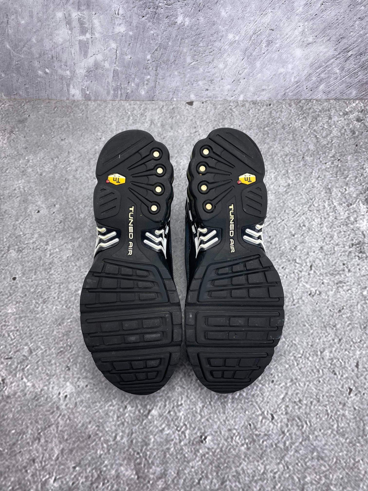 Nike Air Max Plus 3 Black White — buty sportowe męskie w bardzo dobrym stanie rozmiar 42.5, podeszwa