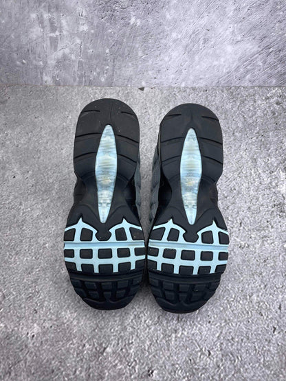 Nike Air Max 95 Cool Grey Psychic Blue — buty sportowe damskie w bardzo dobrym stanie rozmiar 40, podeszwa