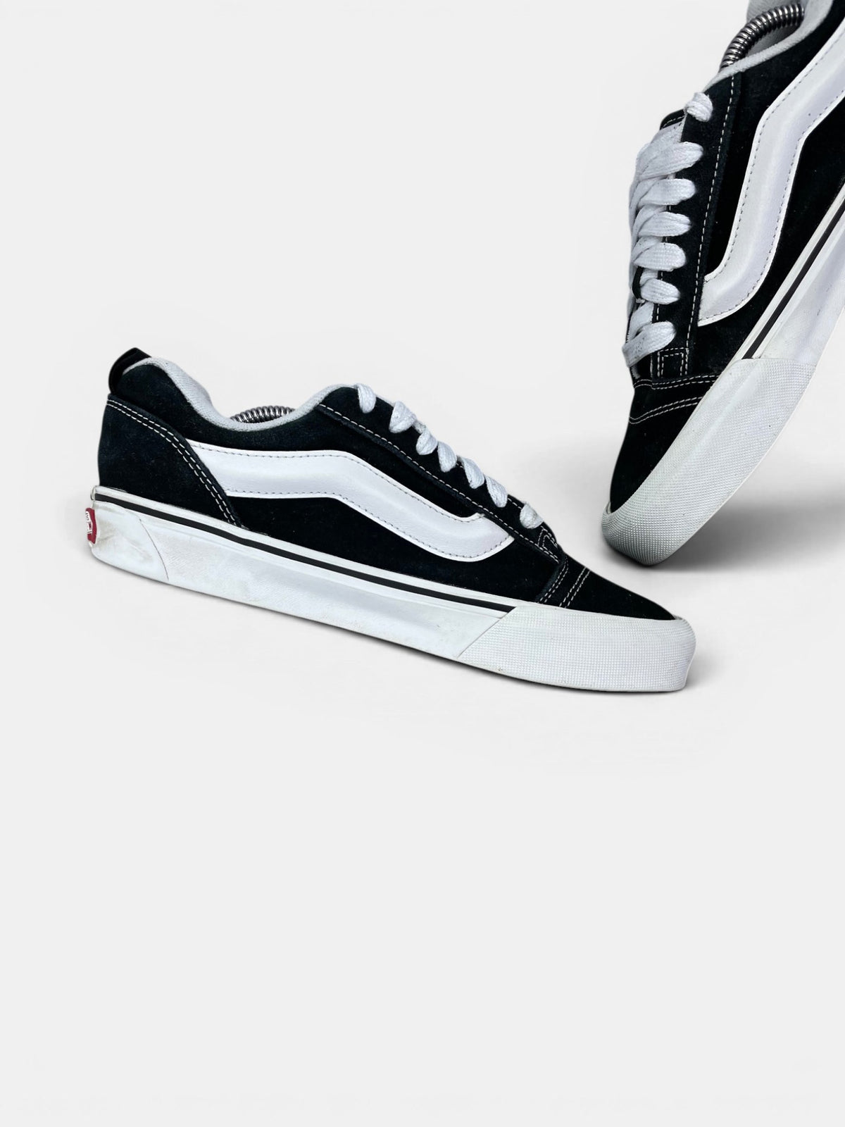Vans Old Skool Platform — buty sportowe damskie w bardzo dobrym stanie rozmiar 39, wewnętrzny panel lewego buta