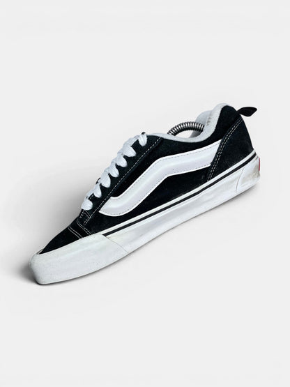 Vans Old Skool Platform — buty sportowe damskie w bardzo dobrym stanie rozmiar 39, wewnętrzny panel prawego buta