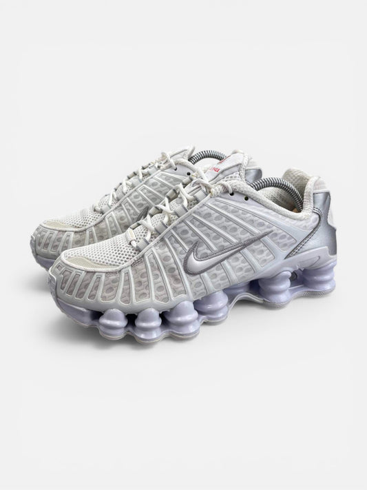 Nike Shox TL — buty sportowe damskie w bardzo dobrym stanie rozmiar 38.5, widok z boku