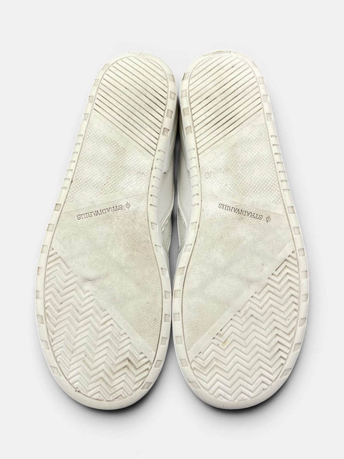 Stradivarius Sneakers — buty sportowe męskie w bardzo dobrym stanie rozmiar 40, podeszwa