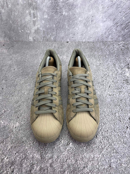 Adidas Superstar GTX Silver Pebble — buty sportowe męskie w bardzo dobrym stanie rozmiar 43 1/3, widok z góry