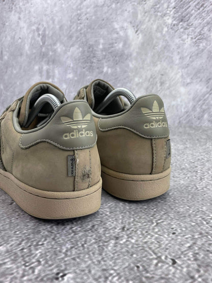 Adidas Superstar GTX Silver Pebble — buty sportowe męskie w bardzo dobrym stanie rozmiar 43 1/3, widok z tyłu