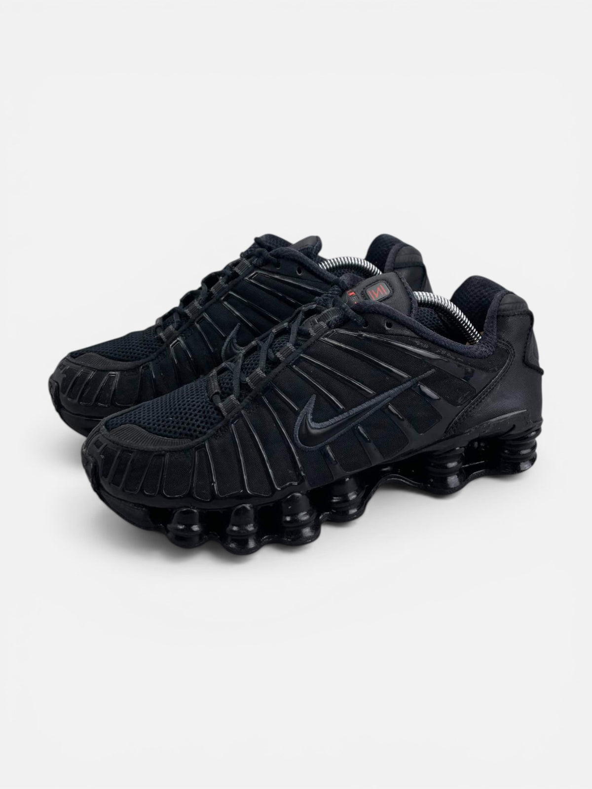 Nike Shox TL Metallic Hematite — buty sportowe damskie w bardzo dobrym stanie rozmiar 40, widok z boku