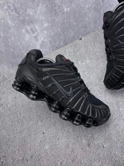 Nike Shox TL Metallic Hematite — buty sportowe damskie w bardzo dobrym stanie rozmiar 40, zewnętrzny panel prawego buta