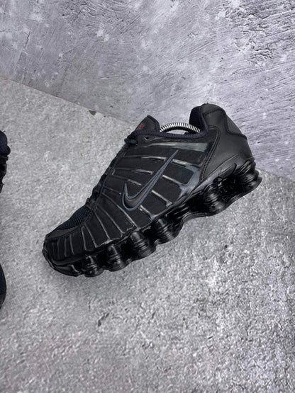 Nike Shox TL Metallic Hematite — buty sportowe damskie w bardzo dobrym stanie rozmiar 40, zewnętrzny panel lewego buta