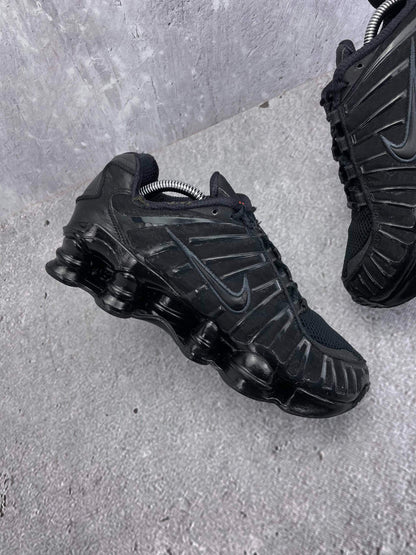 Nike Shox TL Metallic Hematite — buty sportowe damskie w bardzo dobrym stanie rozmiar 40, wewnętrzny panel lewego buta