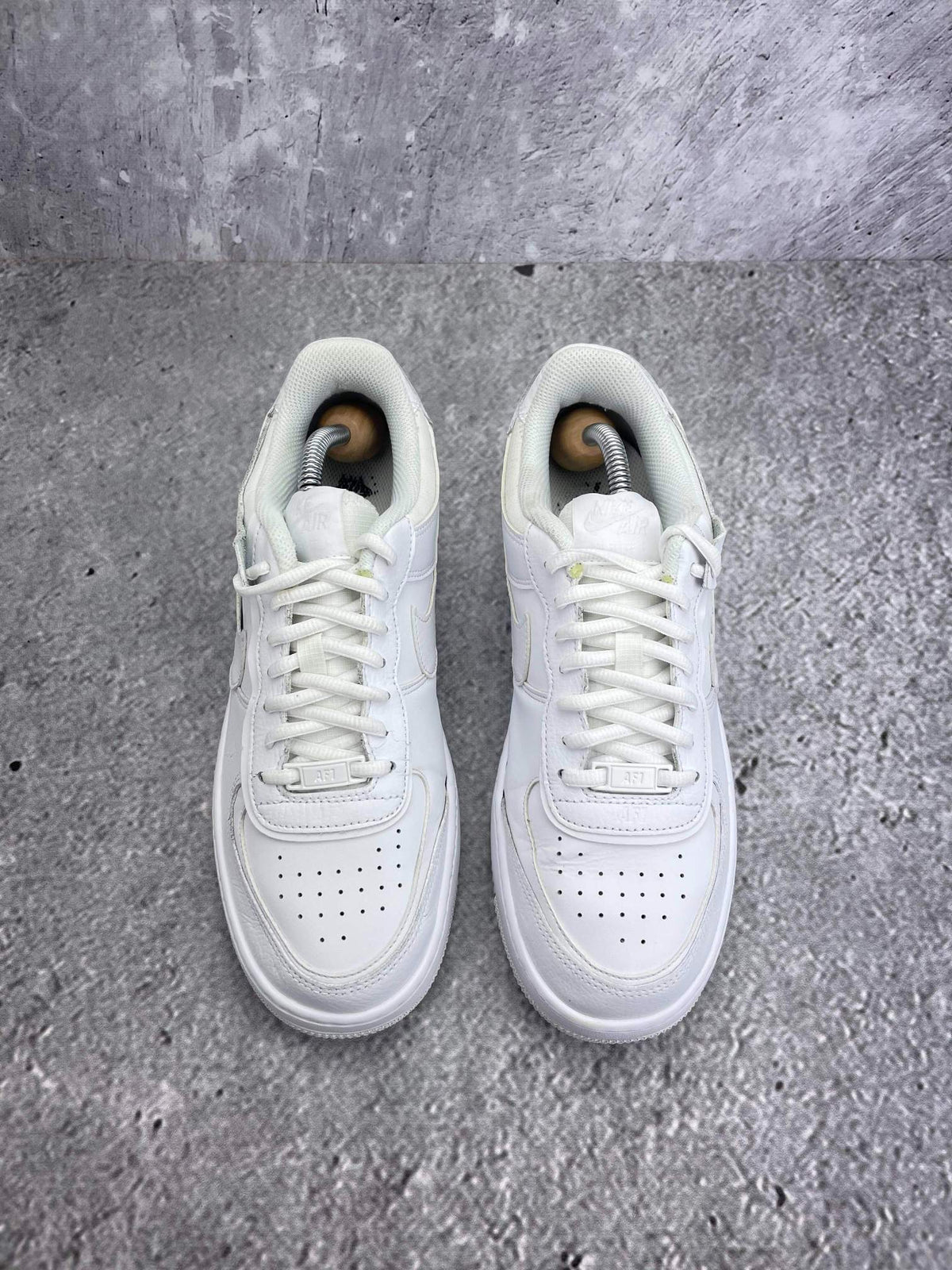 Nike Air Force 1 Shadow Triple White — buty sportowe damskie w bardzo dobrym stanie rozmiar 40, widok z góry