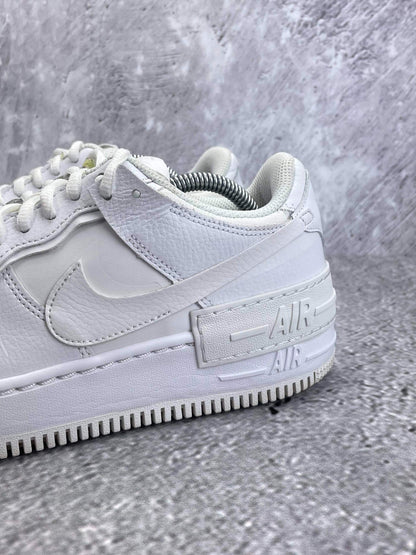 Nike Air Force 1 Shadow Triple White — buty sportowe damskie w bardzo dobrym stanie rozmiar 40, opcjonalne zdjęcie 1