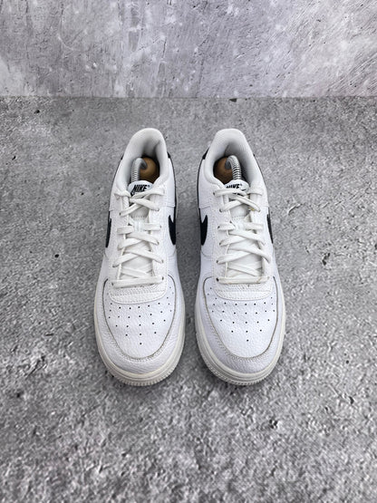 Nike Air Force 1 Low '07 White Black — buty sportowe damskie w bardzo dobrym stanie rozmiar 39, widok z góry