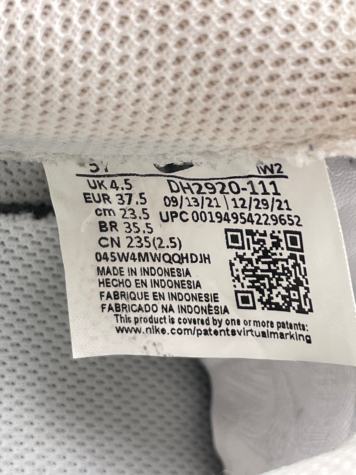 Nike Air Force 1 Low Triple White — buty sportowe damskie w bardzo dobrym stanie rozmiar 37.5, opcjonalne zdjęcie 2