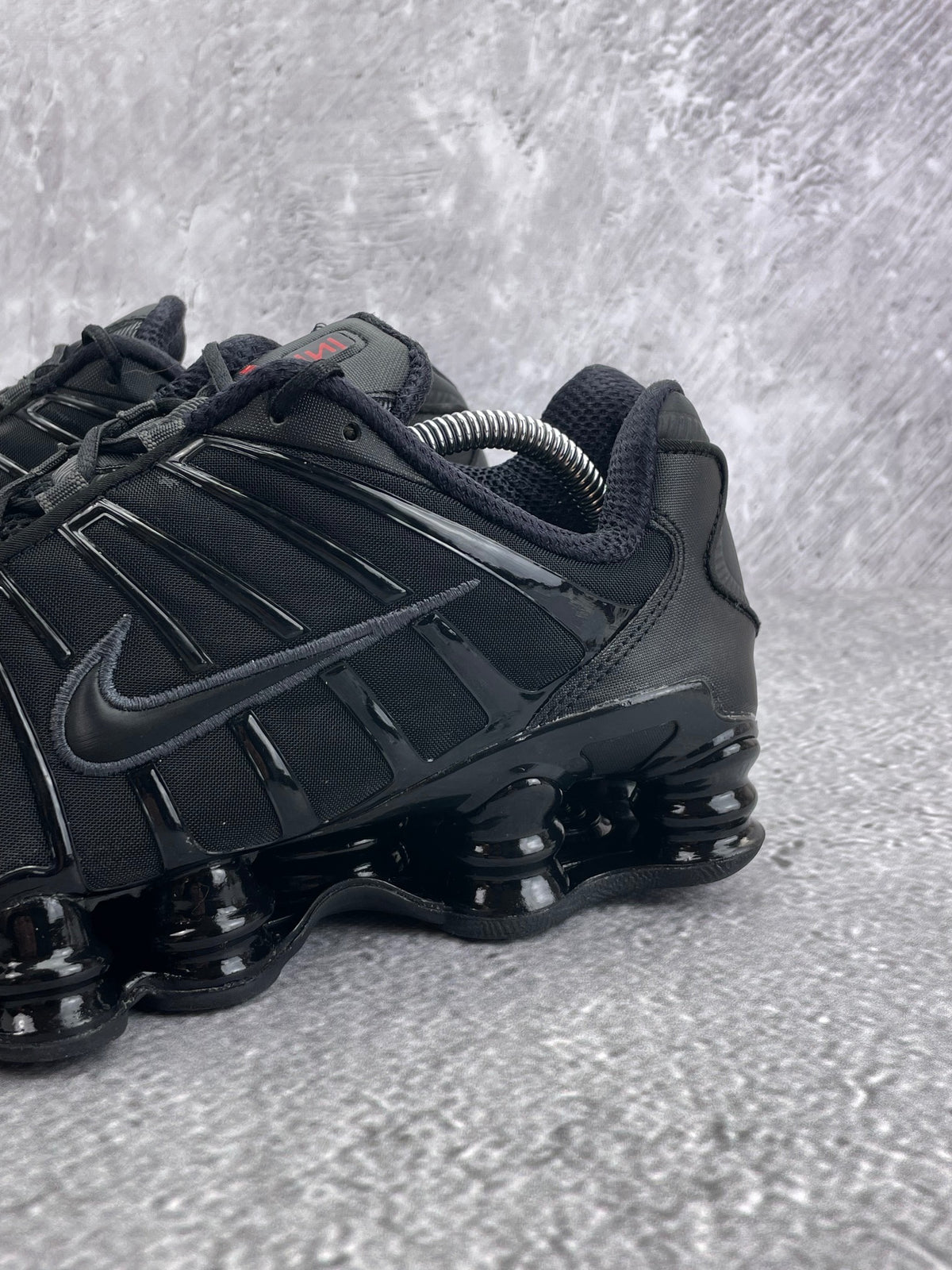 Nike Shox TL Metallic Hematite — buty sportowe męskie w bardzo dobrym stanie rozmiar 42.5, widok z góry