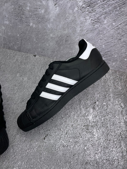 Adidas Superstar II Black White — buty sportowe męskie w bardzo dobrym stanie rozmiar 46, wewnętrzny panel lewego buta