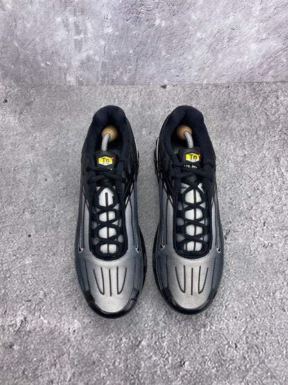 Nike Air Max Plus 3 Black White — buty sportowe męskie w bardzo dobrym stanie rozmiar 45, podeszwa