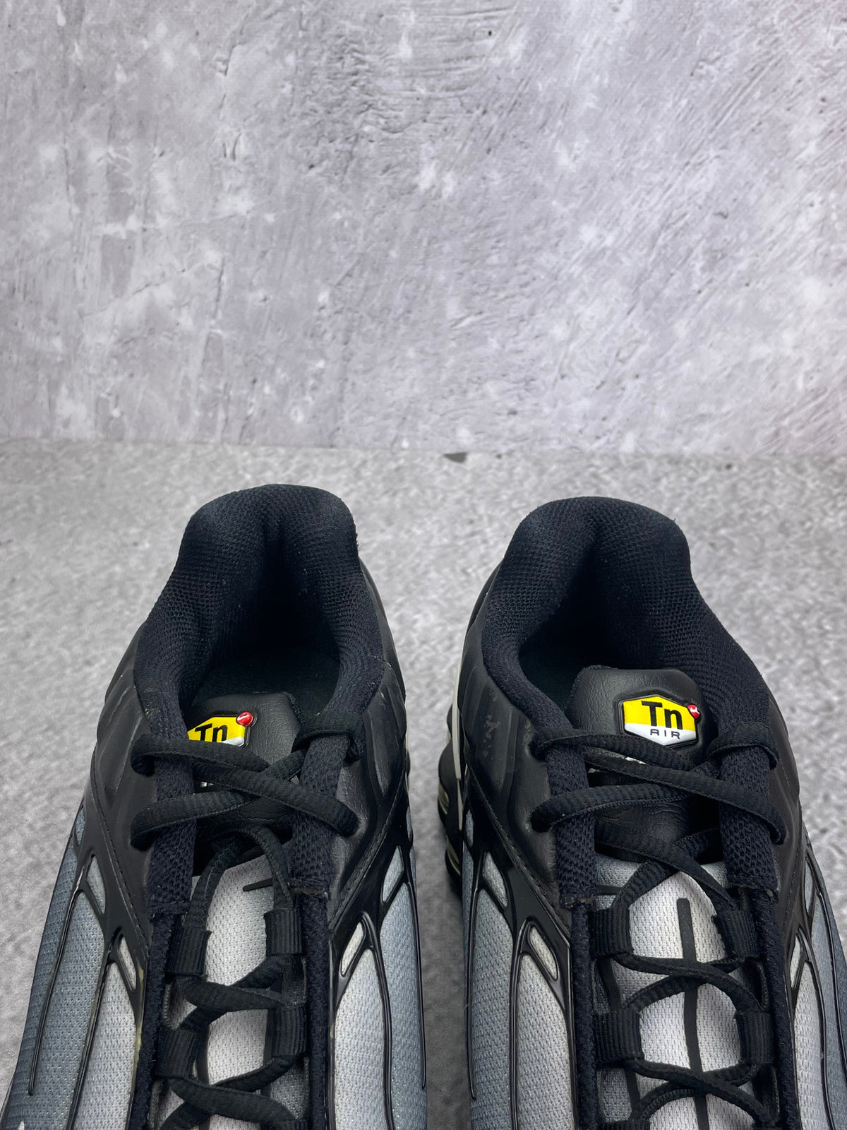 Nike Air Max Plus 3 Black White — buty sportowe męskie w bardzo dobrym stanie rozmiar 45, opcjonalne zdjęcie 1