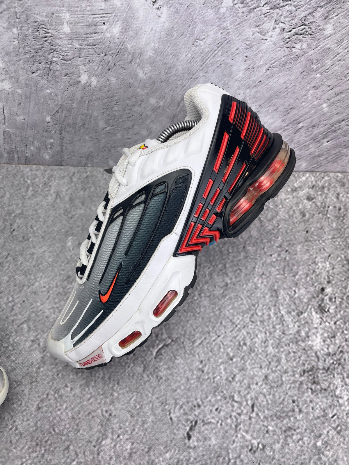 Nike Air Max Plus 3 Team Orange — buty sportowe męskie w bardzo dobrym stanie rozmiar 42.5, zewnętrzny panel lewego buta