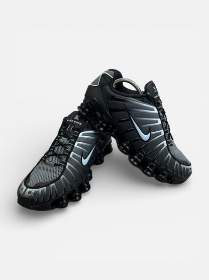 Nike Shox TL Black Celestine Blue — buty sportowe męskie w bardzo dobrym stanie rozmiar 42.5, boczny profil
